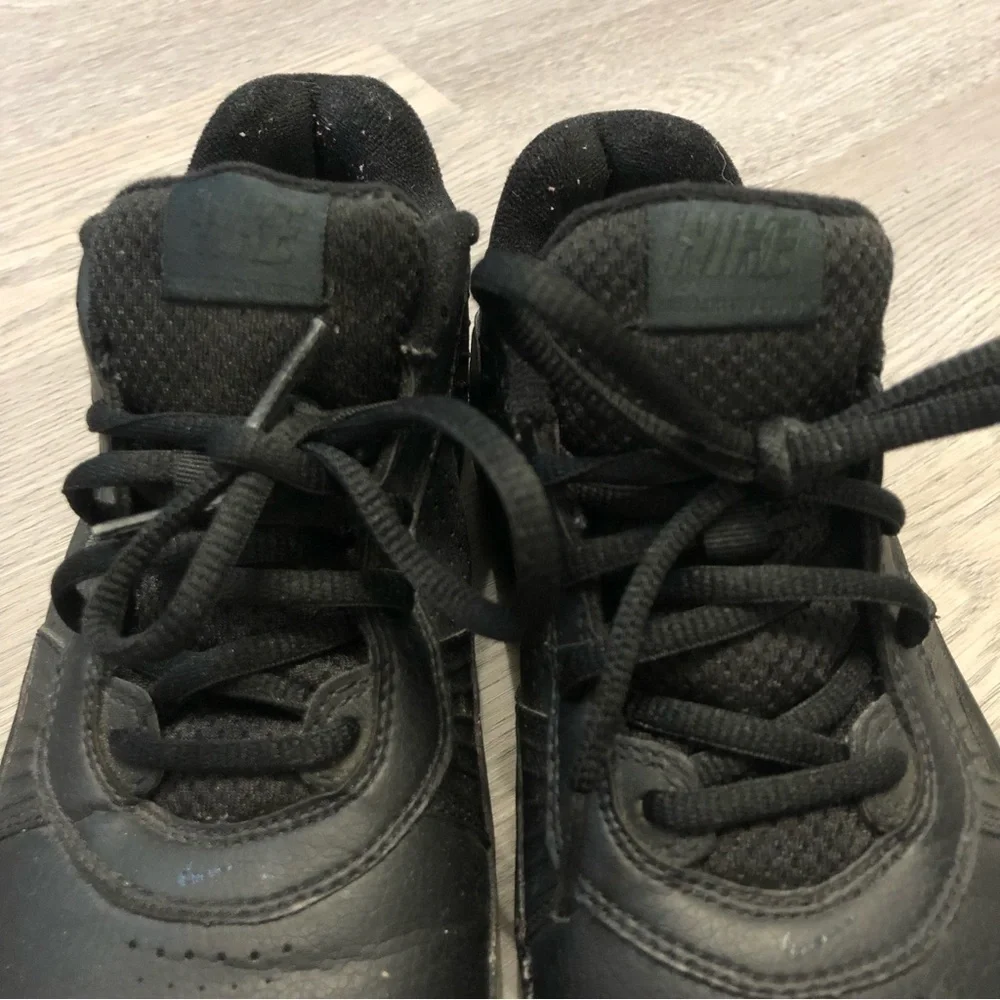 Nike Air Max Tavas Black‎ Sneakers Youth 5